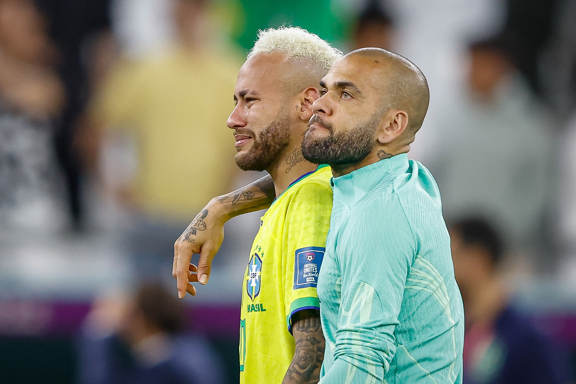 Neymar przekazał wielkie pieniądze Daniemu Alvesowi. Tak wspiera w areszcie byłego kolegę z kadry