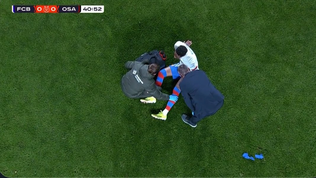 Raphinha kontuzjowany podczas meczu FC Barcelona - Osasuna Raphinha kontuzjowany podczas meczu FC Barcelona - Osasuna