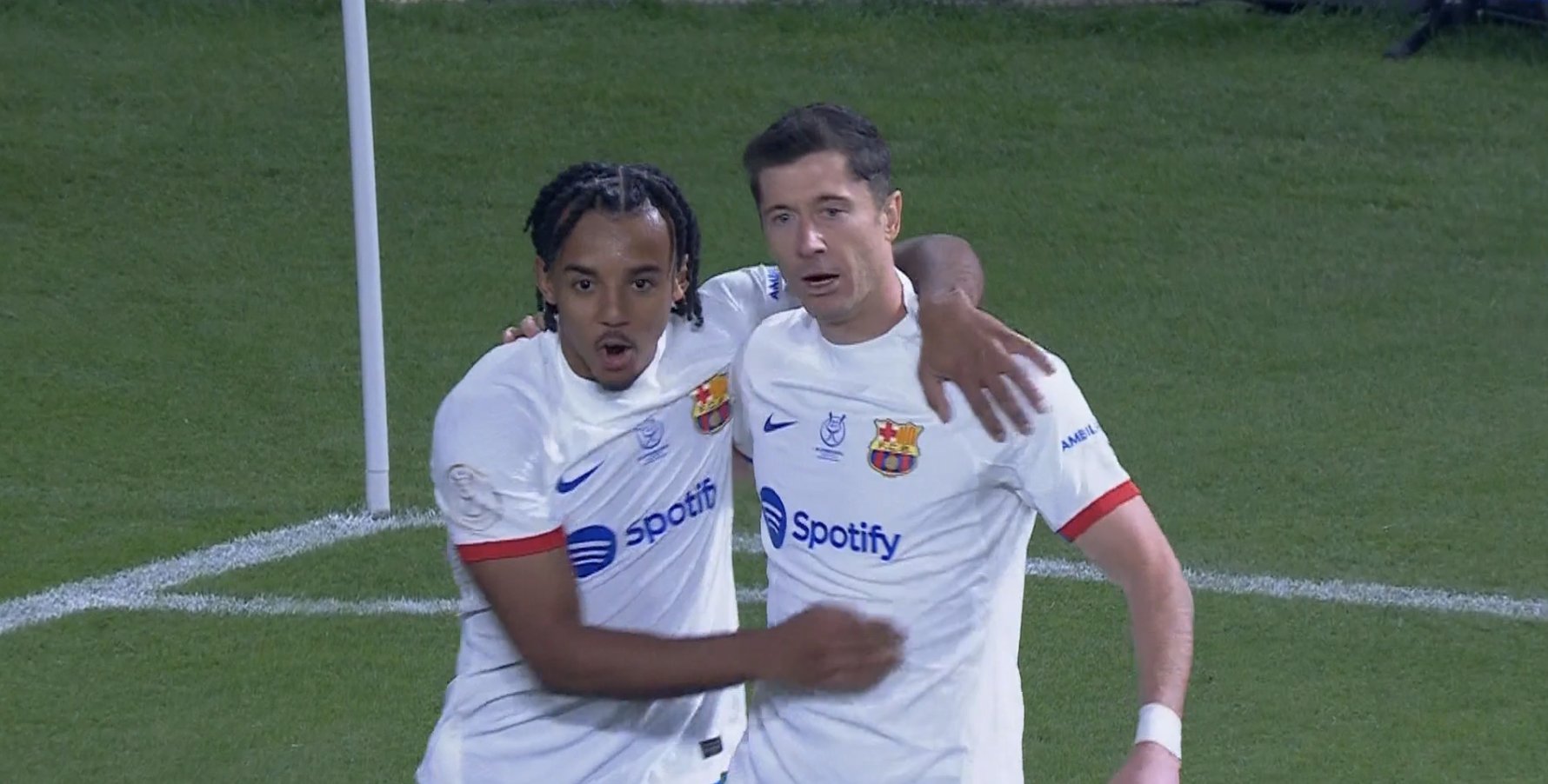 FC Barcelona w finale Superpucharu! Lewandowski bohaterem "Blaugrany", pora na Real Madryt [WIDEO]