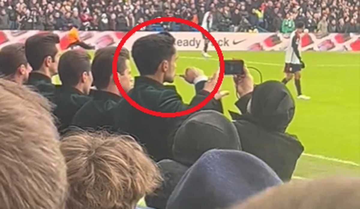 Dziwne obrazki podczas meczu Premier League. Prawdziwa konsternacja na trybunach [WIDEO]