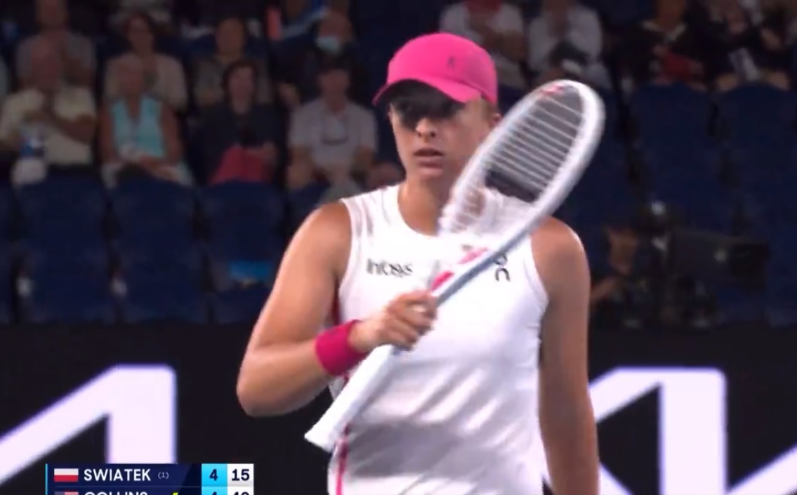 Iga Świątek podczas drugiej rundy Australian Open 2024 Iga Świątek podczas drugiej rundy Australian Open 2024