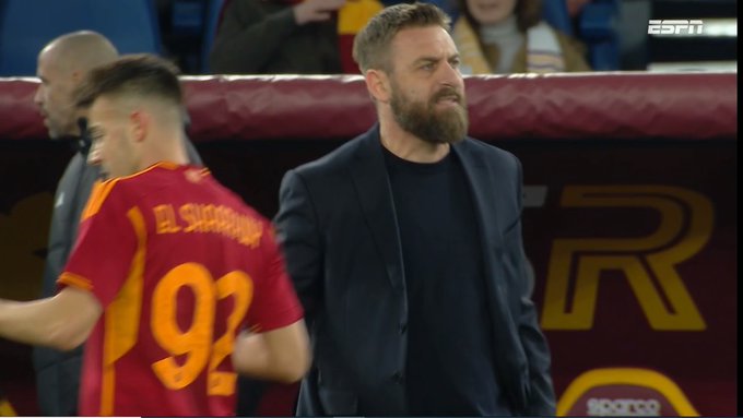 Zwycięski debiut następcy Jose Mourinho! Nerwowy triumf AS Romy, wielki błąd bramkarza [WIDEO]