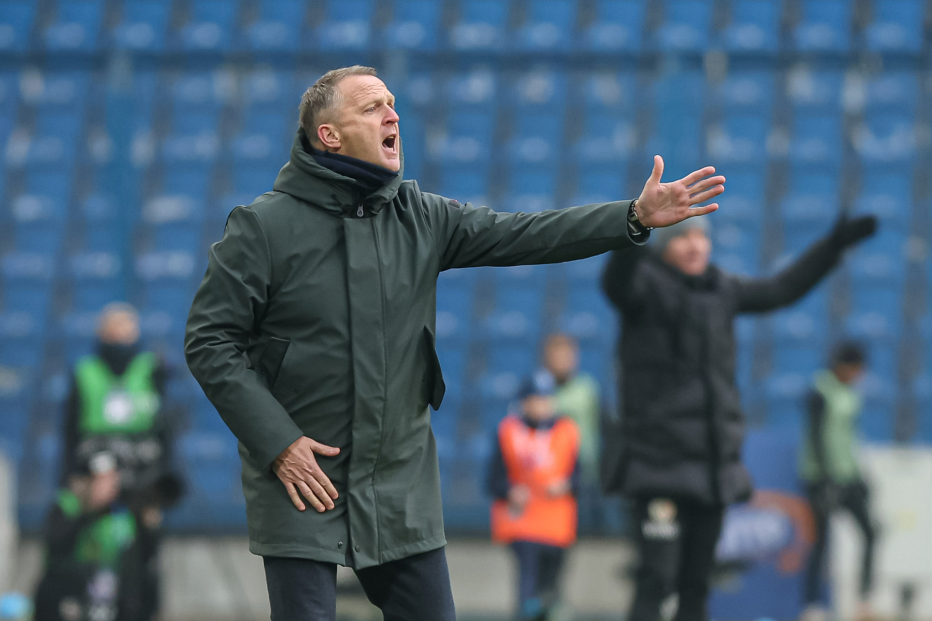 Van den Brom otrzymał propozycję kontraktu. Były trener Lecha może wyjechać do Afryki