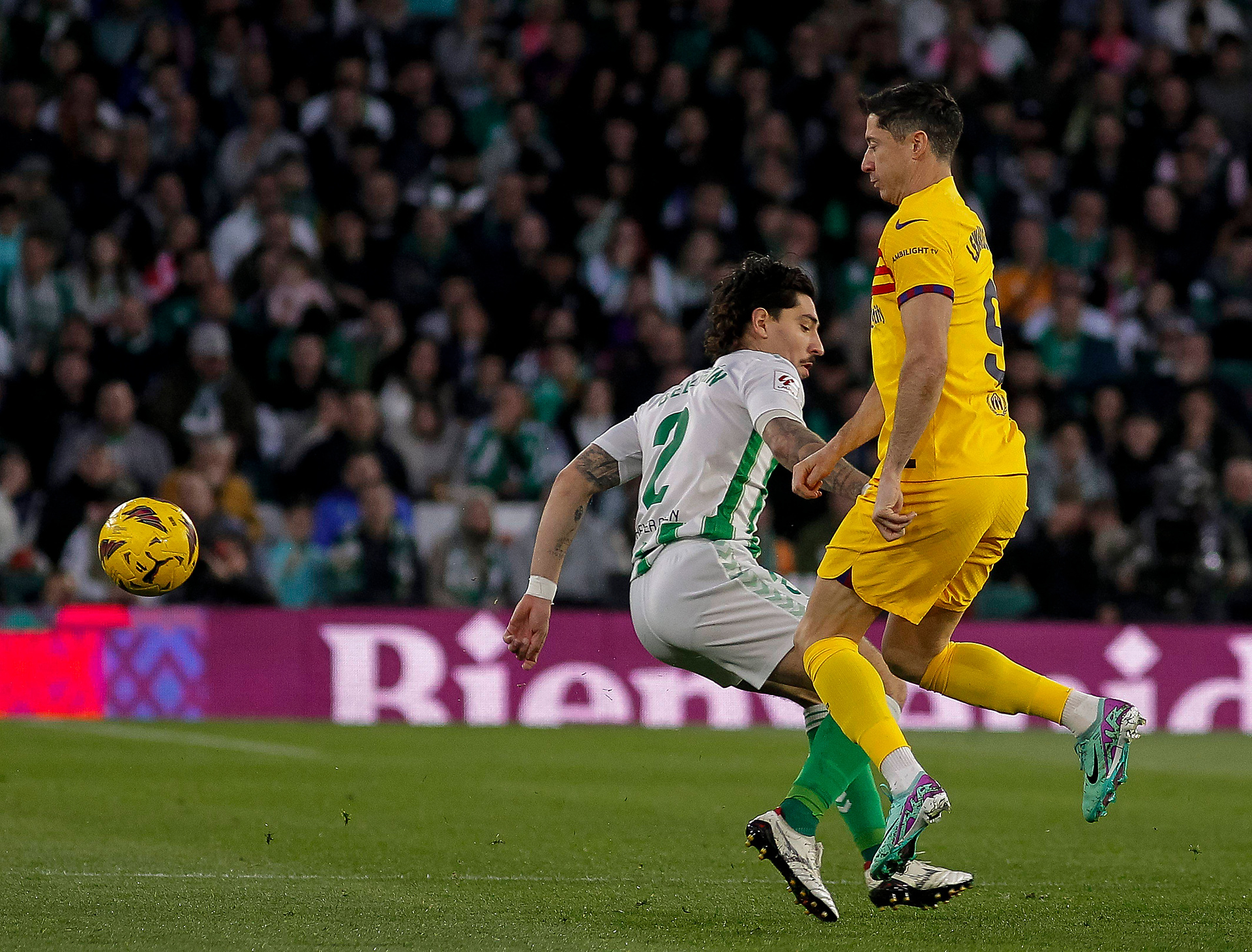 Koszmarne statystyki Roberta Lewandowskiego. Doskonale podsumowują jego występ. "Nie jest już nietykalny"