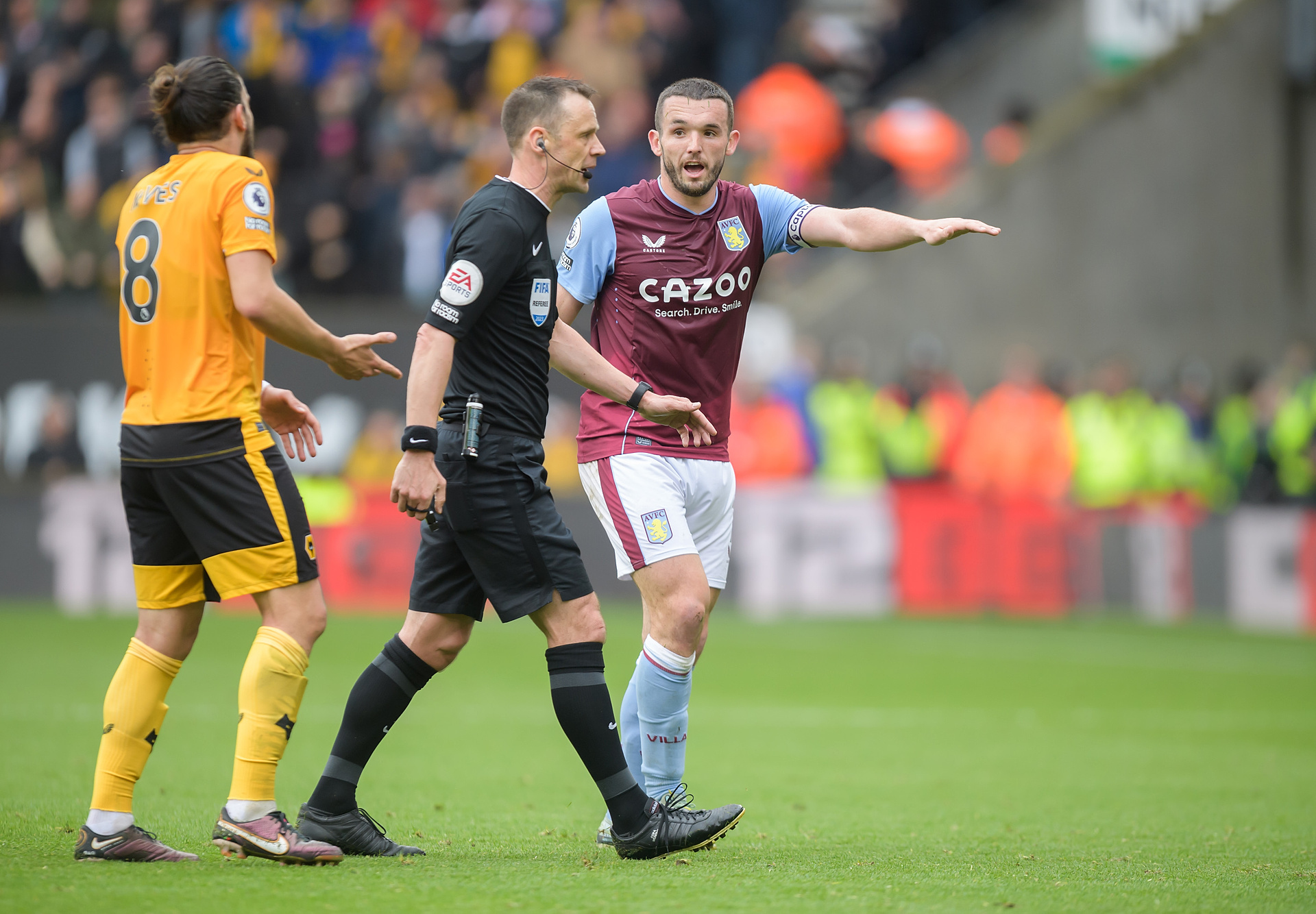 "Wykrwawiłbym się w minutę". Kapitan sensacji Premier League otarł się o śmierć. Wszystko przez niewinny żart