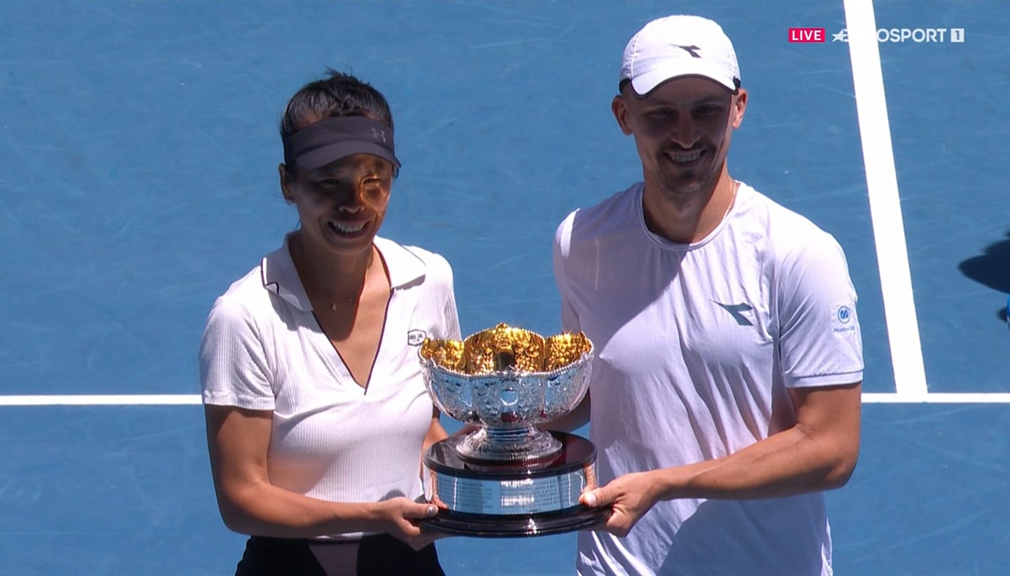 Jan Zieliński mistrzem Australian Open! Niesamowity dreszczowiec, obroniony meczbol i triumf! [WIDEO]