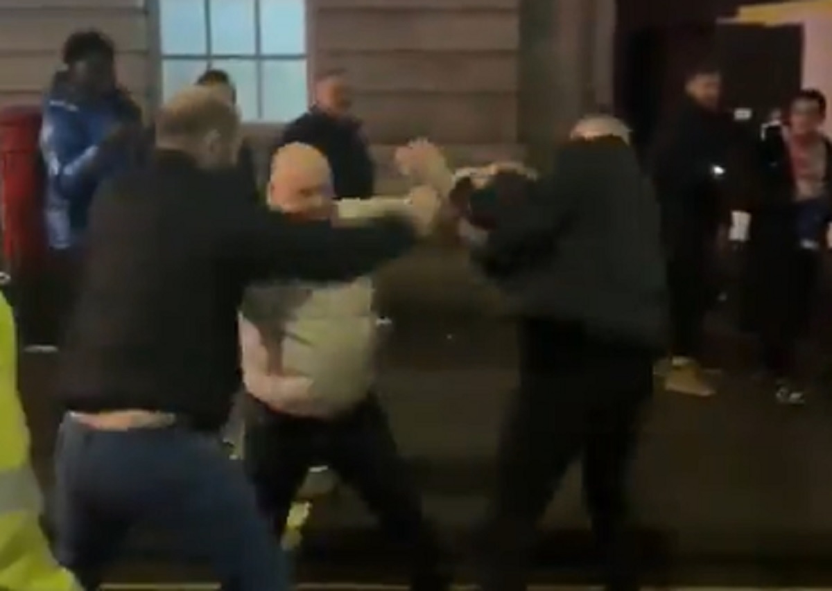 Niepokojące sceny po meczu Chelsea. Bójki na ulicach Londynu. Sprawą zajęła się policja [WIDEO]