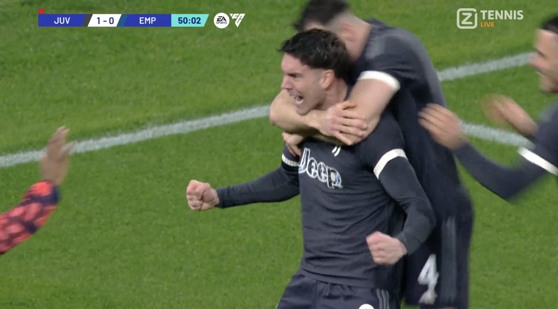 Drużyna ze strefy spadkowej zatrzymała Juventus! Remis w "polskim" meczu, czerwona kartka dla Milika 