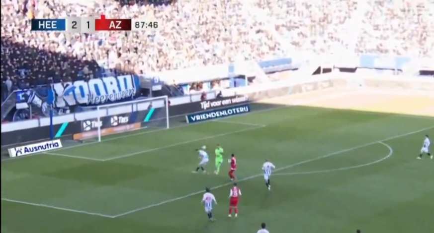 Samobójczy gol reprezentanta Polski! Kompletne kuriozum w defensywie [WIDEO]