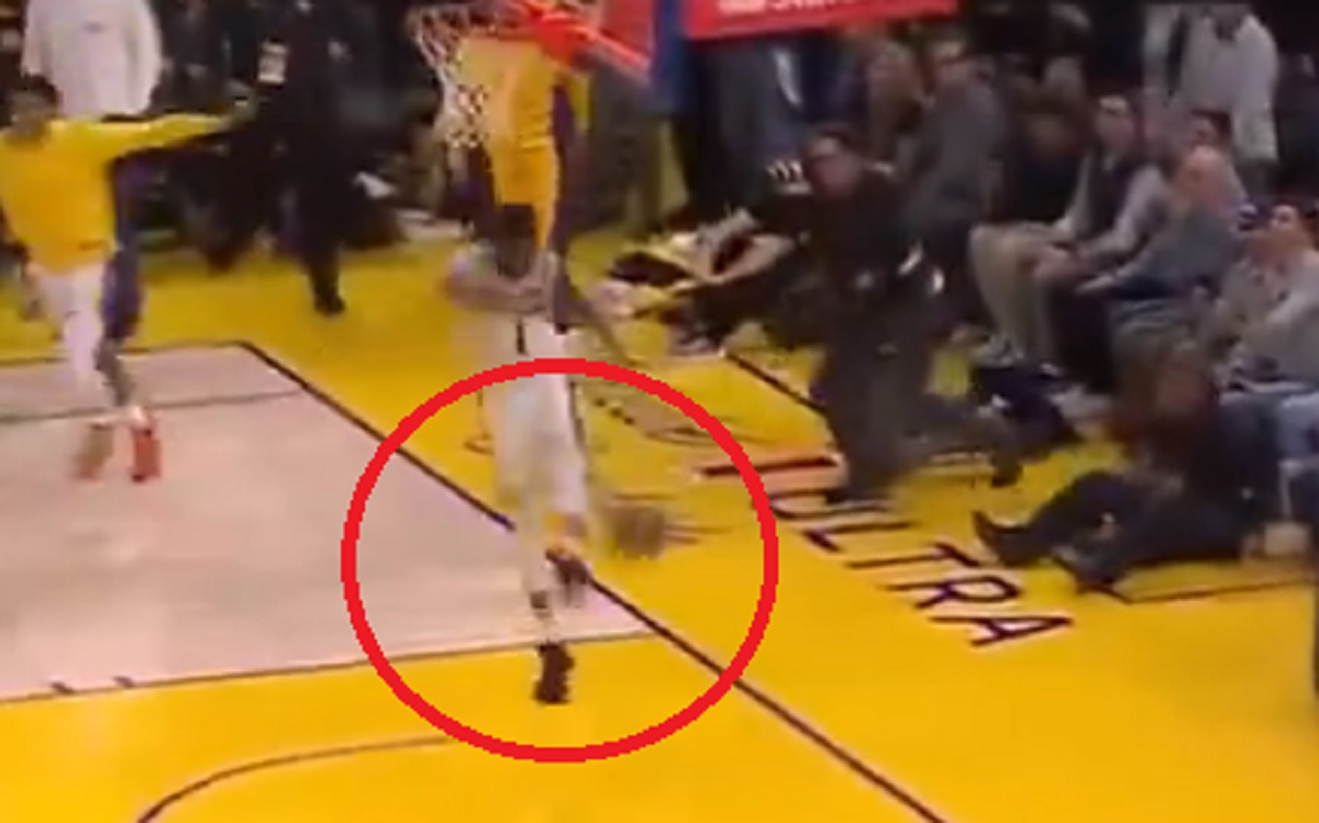 Absurdalna sytuacja w NBA. Koszykarz posłał piłkę w trybuny i został ukarany przez władze ligi [WIDEO]