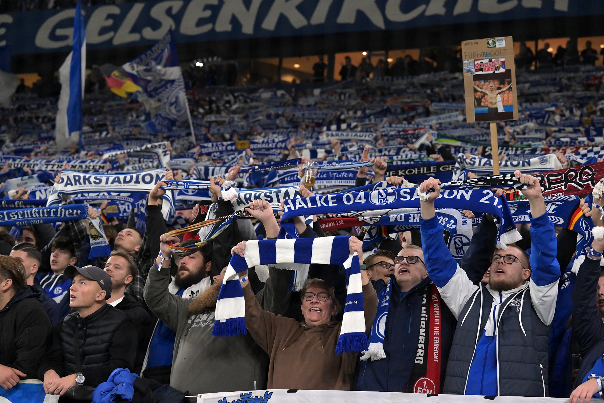 Schalke prowadzi rozmowy z weteranem. Możliwy zaskakujący powrót