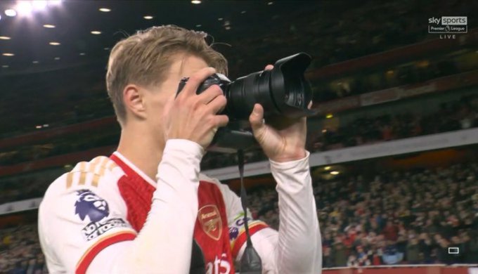 Jamie Carragher ma pretensje do Martina Odegaarda! Afera po zwycięstwie Arsenalu nad Liverpoolem