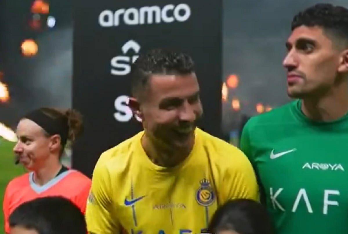 Niespodziewana prezentacja przed meczem Al-Nassr. Cristiano Ronaldo wybuchł śmiechem [WIDEO]