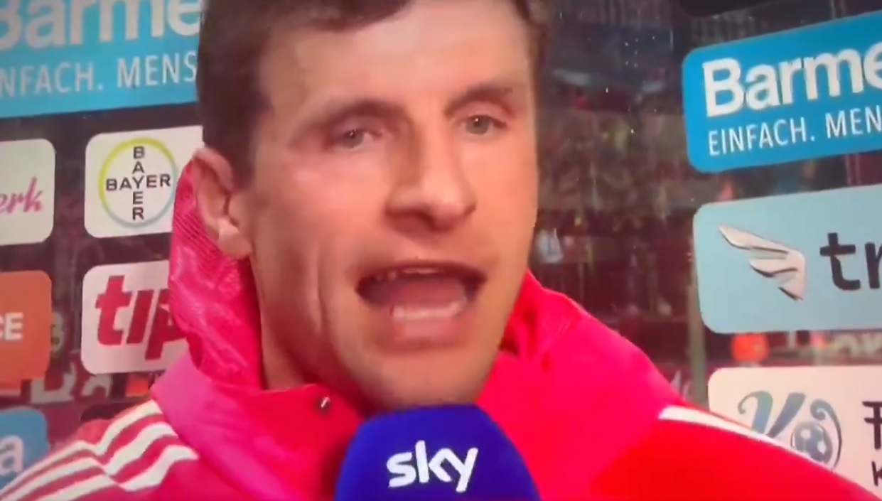 "Brakuje nam jaj!". Thomas Mueller eksplodował po porażce. Mocne słowa o piłkarzach Bayernu