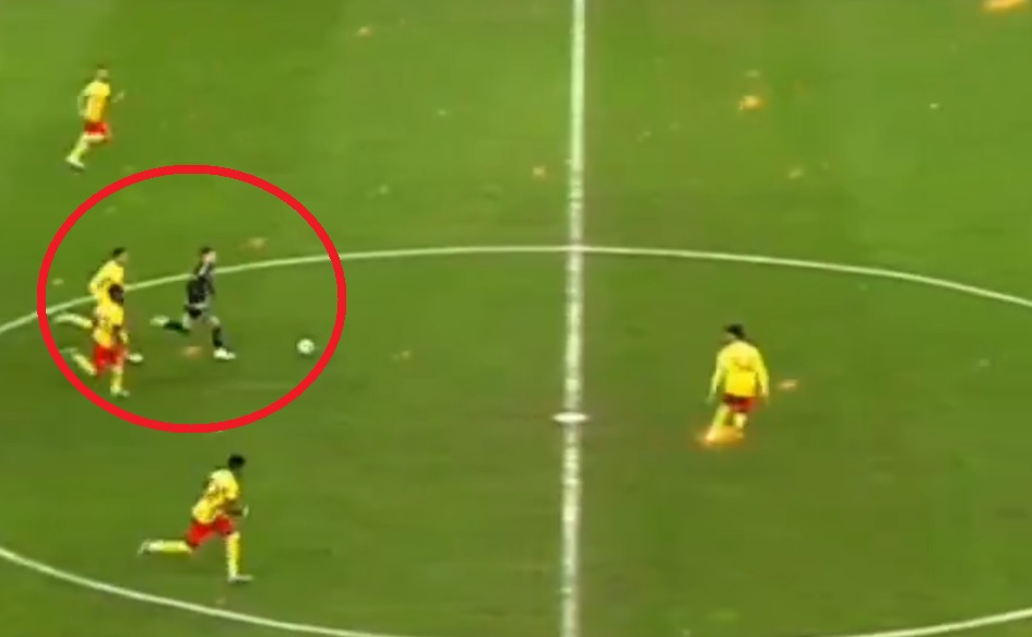 Muci wszedł z buta do Besiktasu. Bez kompleksów zadebiutował w drużynie Santosa [WIDEO]