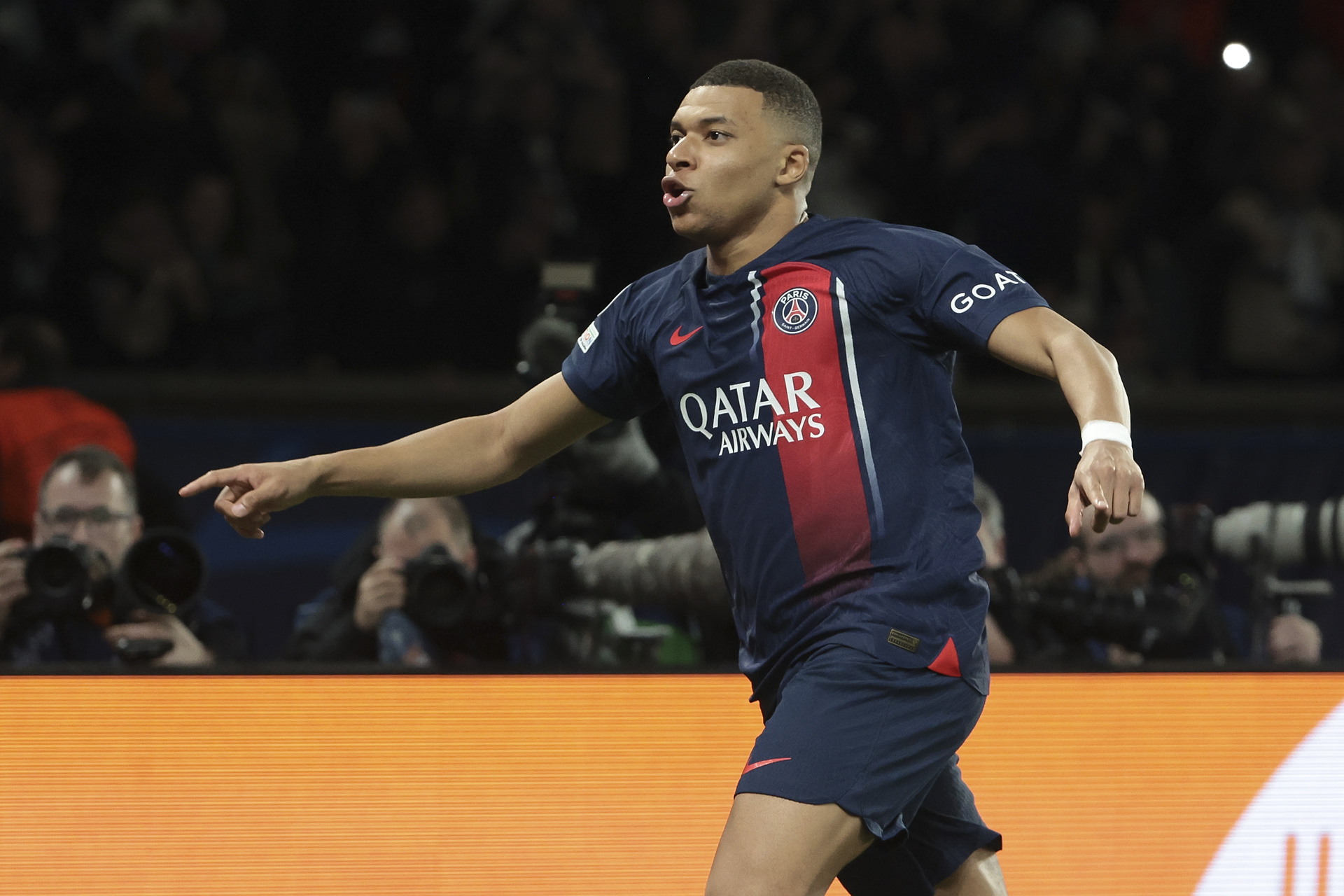 Oto idealni następcy Mbappe w PSG. Gwiazda Premier League ma po co uciekać. "On wcale nie jest tak słaby"