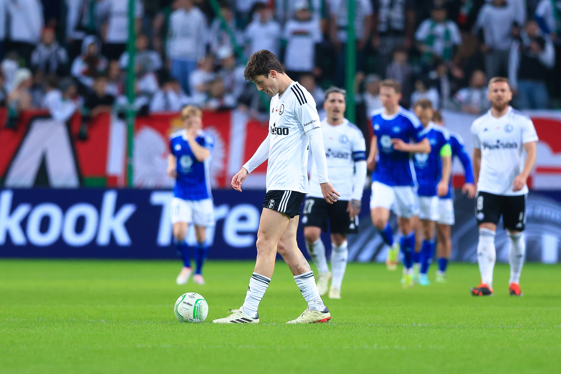 Oceny po meczu Legia - Molde! Katastrofa w obronie i ataku, są "jedynki". "Był po prostu fatalny"