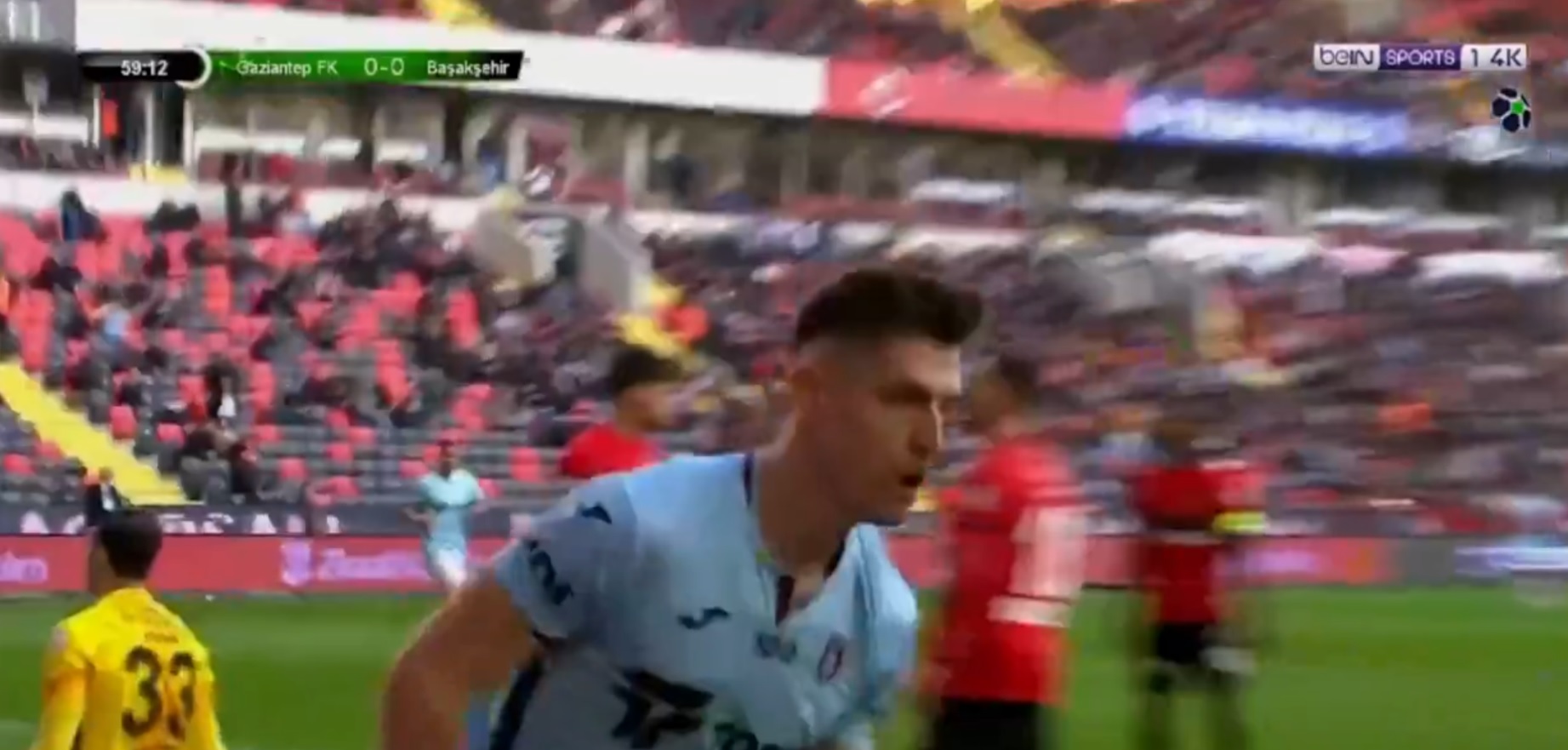 Krzysztof Piątek nie do zatrzymania w Turcji! Kolejny gol Polaka, świetne zachowanie w polu karnym! [WIDEO]