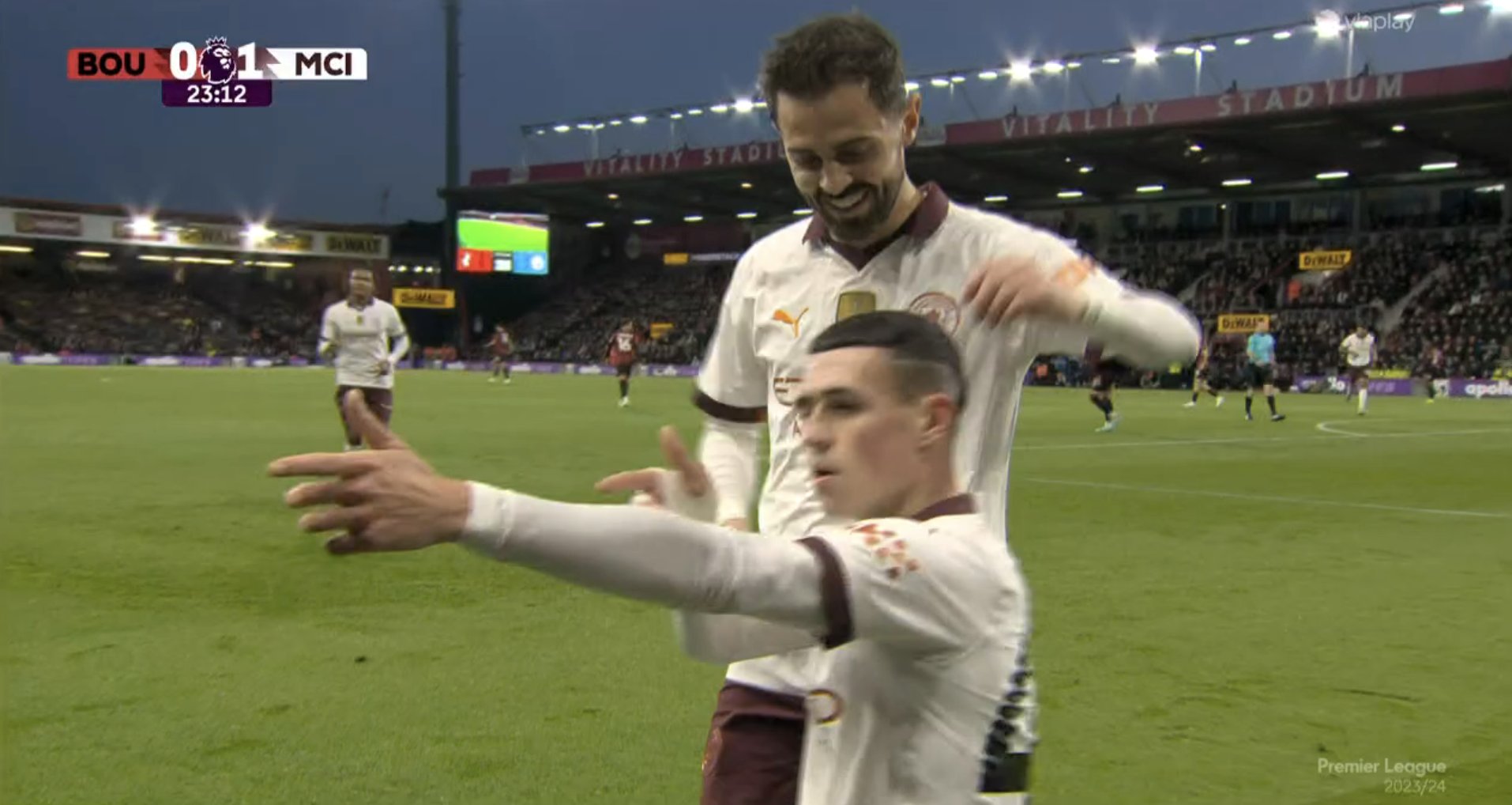 Manchester City odrabia straty do Liverpoolu. Cenne zwycięstwo mistrzów Anglii, Foden bohaterem [WIDEO]