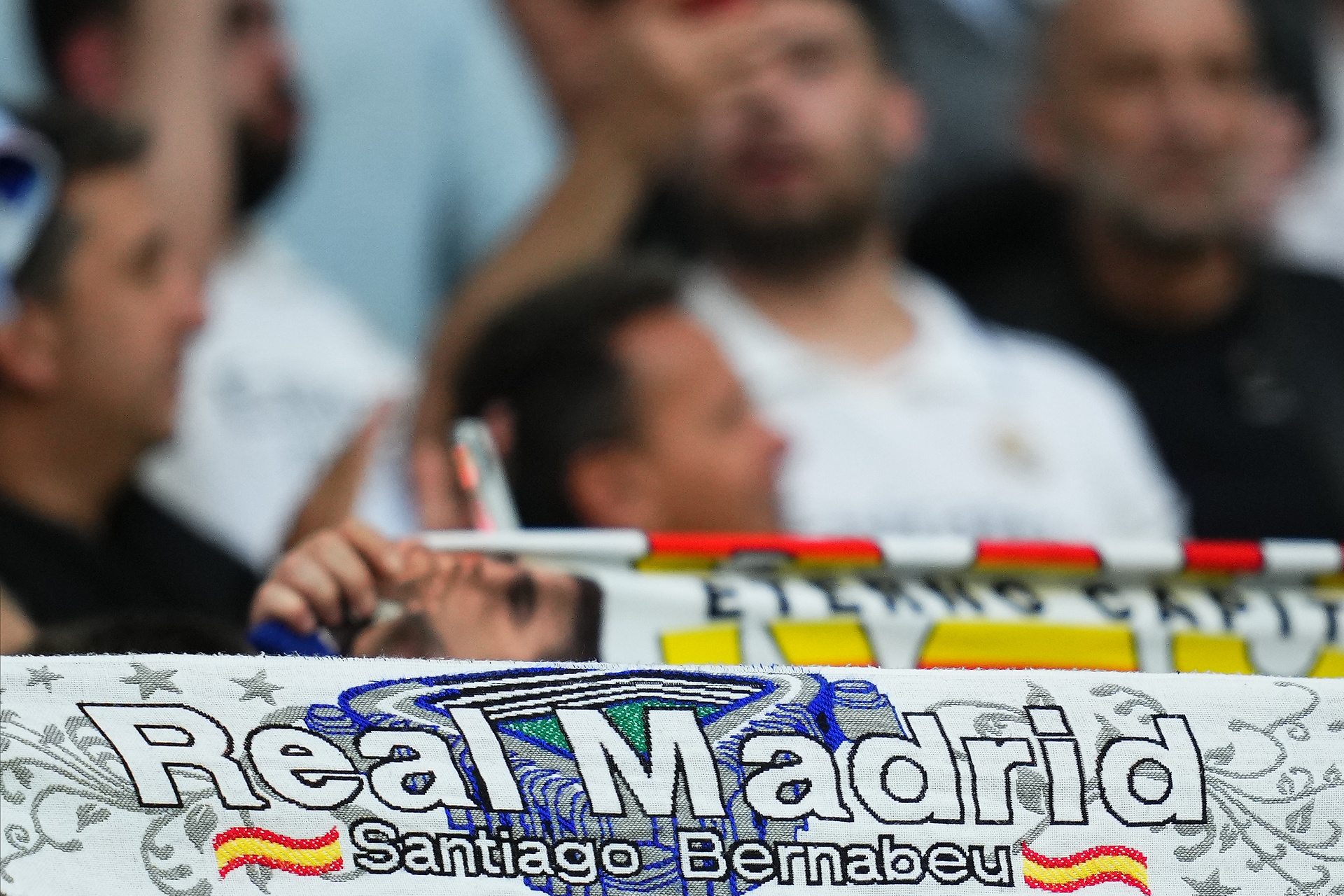 Niebywałe sceny pod Santiago Bernabeu. Real Madryt jest już gotowy na przybycie Kyliana Mbappe [ZDJĘCIE]