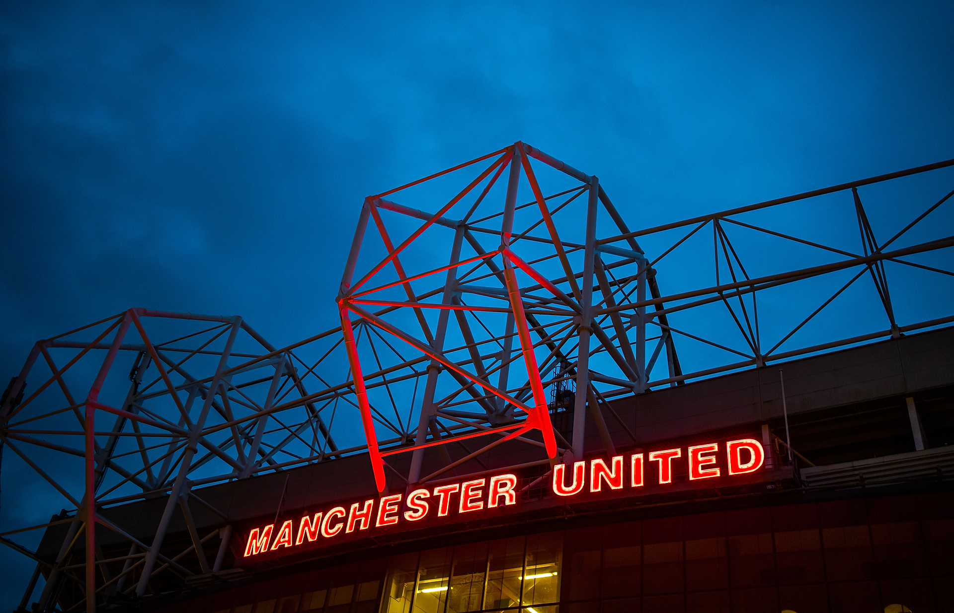 Manchester United szuka napastnika. Nowe wieści od Romano