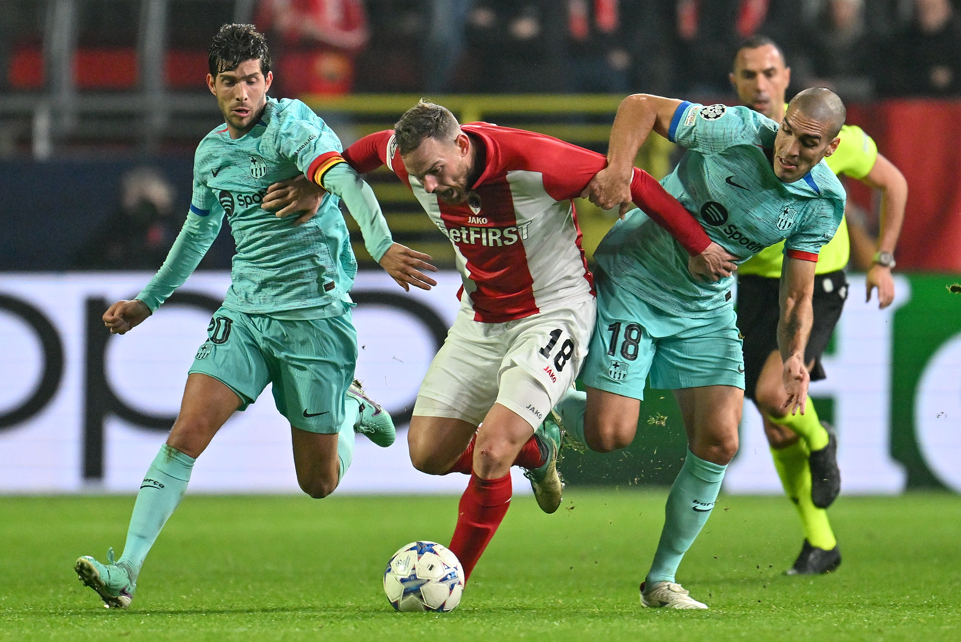 To nie koniec zmian w FC Barcelonie. Kolejni zawodnicy na wylocie z drużyny