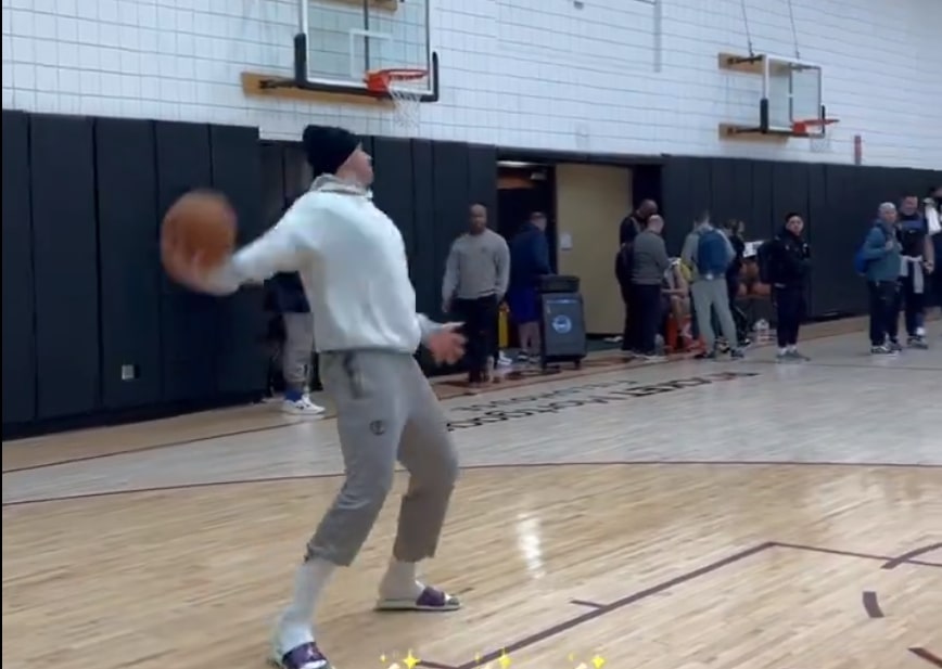 Kapitalny rzut Luki Doncicia. Gwiazdor NBA znów to zrobił, nawet nie zdążył się przebrać [WIDEO]