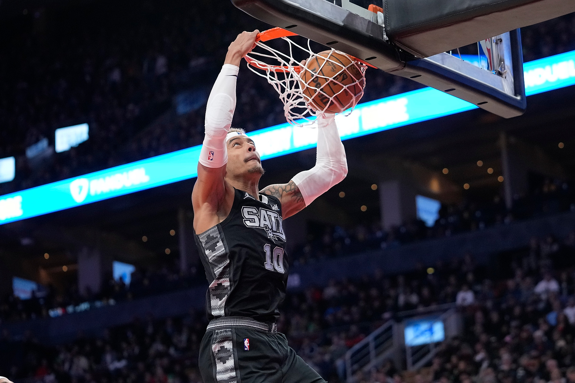 Genialny mecz Jeremy'ego Sochana w NBA! San Antonio Spurs ograli wiceliderów konferencji [WIDEO]