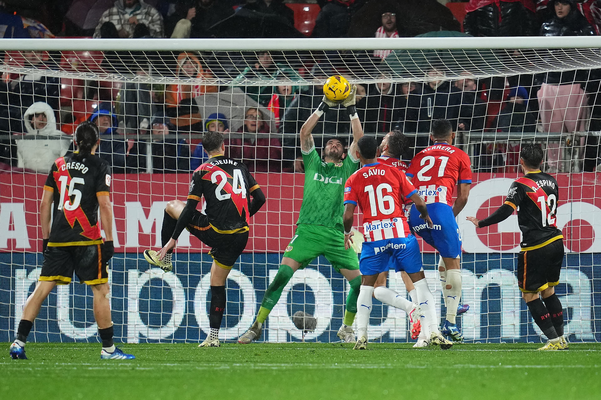FC Barcelona szykuje niespodziewane wzmocnienie. Temat powrócił... po paru latach