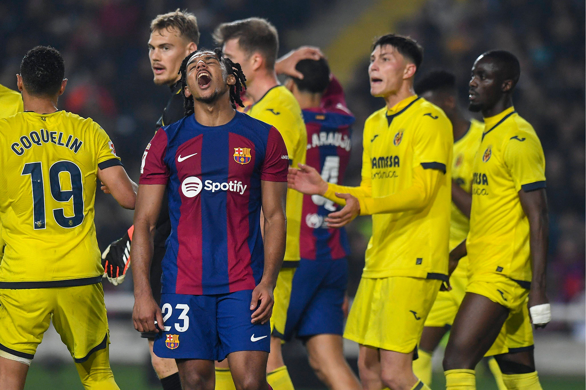 Barcelona wystawi dwie gwiazdy na sprzedaż. Katalończycy szykują gigantyczne zmiany w składzie