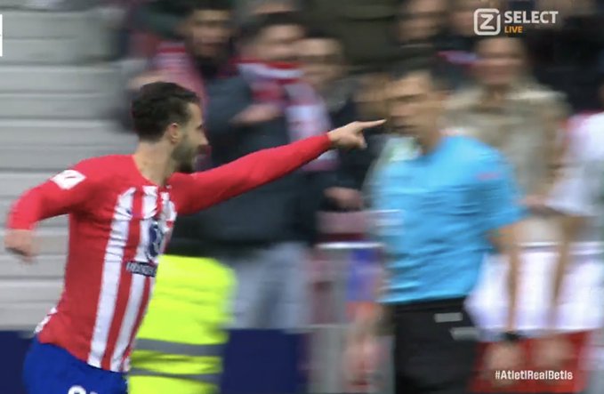 Kuriozalny samobój w meczu Atletico! Alvaro Morata zmarnował karnego, ale i tak został bohaterem
