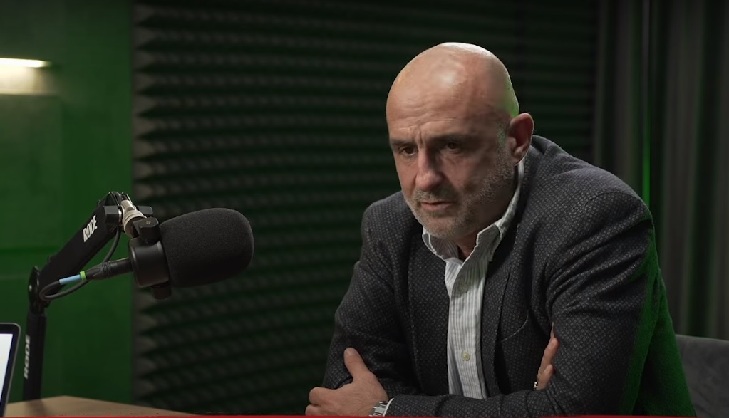 "Nie pozwolę na to, żeby ktoś moim nazwiskiem wycierał sobie tyłek". Mocna riposta Probierza do Papszuna