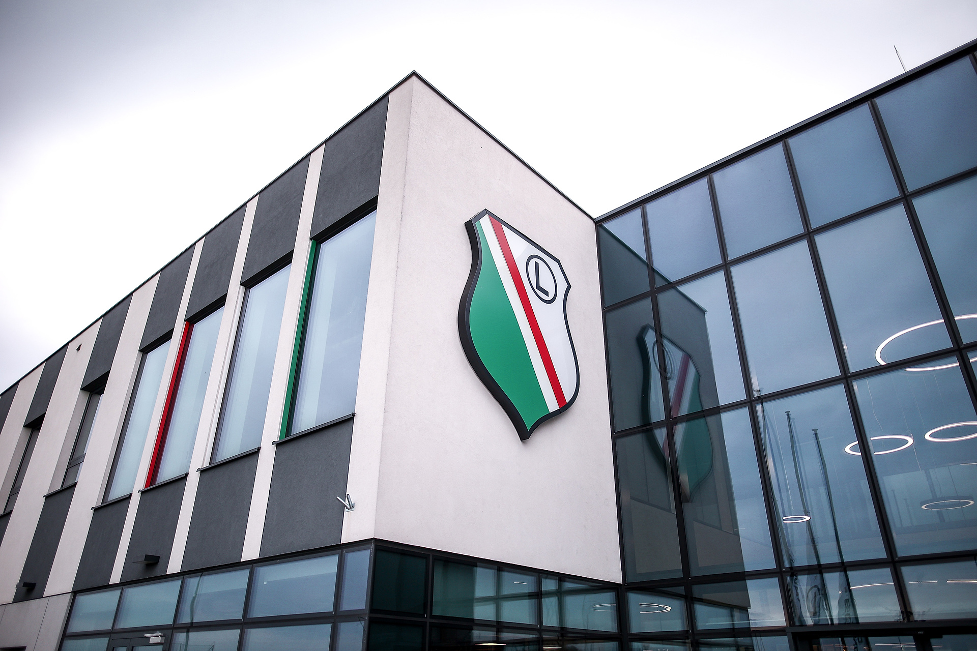 "Grają 30-latkami. Młodzi uciekają". Zaskakujące słowa o akademii Legii. Dziennikarz ostro o działaniach klubu