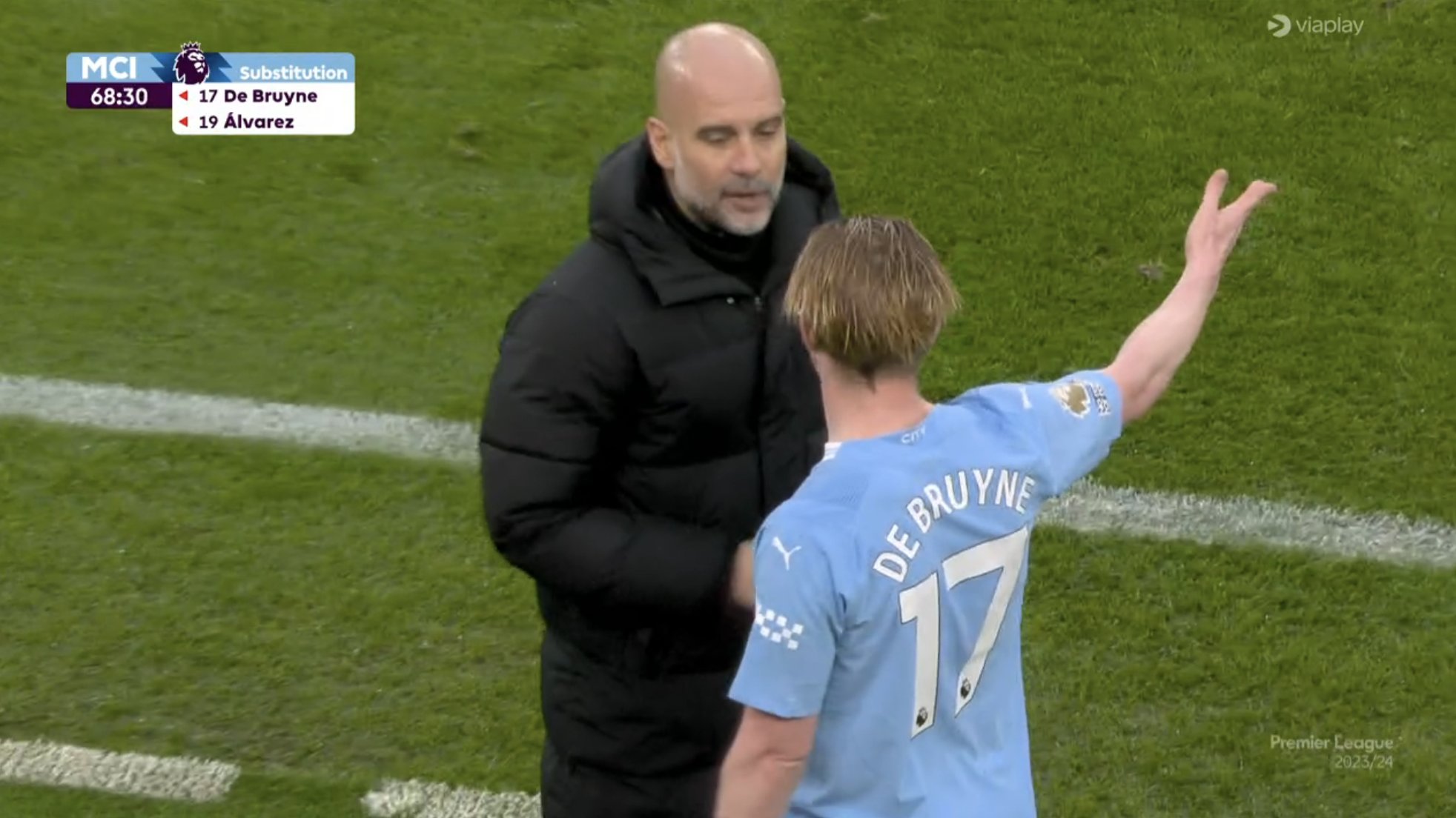 Kevin De Bruyne wściekł się na Pepa Guardiolę. Nie mógł zrozumieć zmiany w meczu z Liverpoolem [WIDEO]