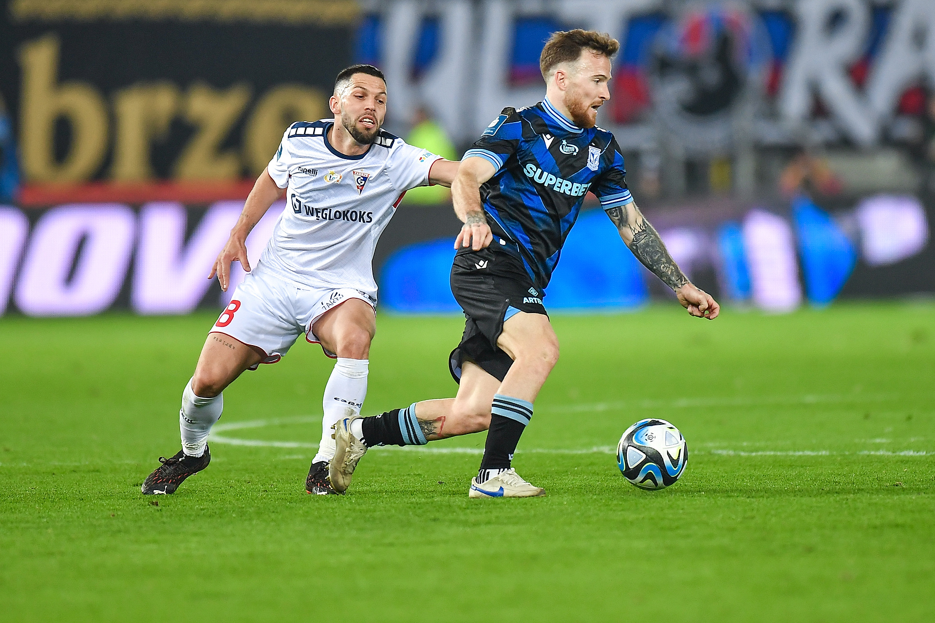 "Lech i Legia nie dojeżdżają. To ligowi średniacy". Surowe słowa eksperta