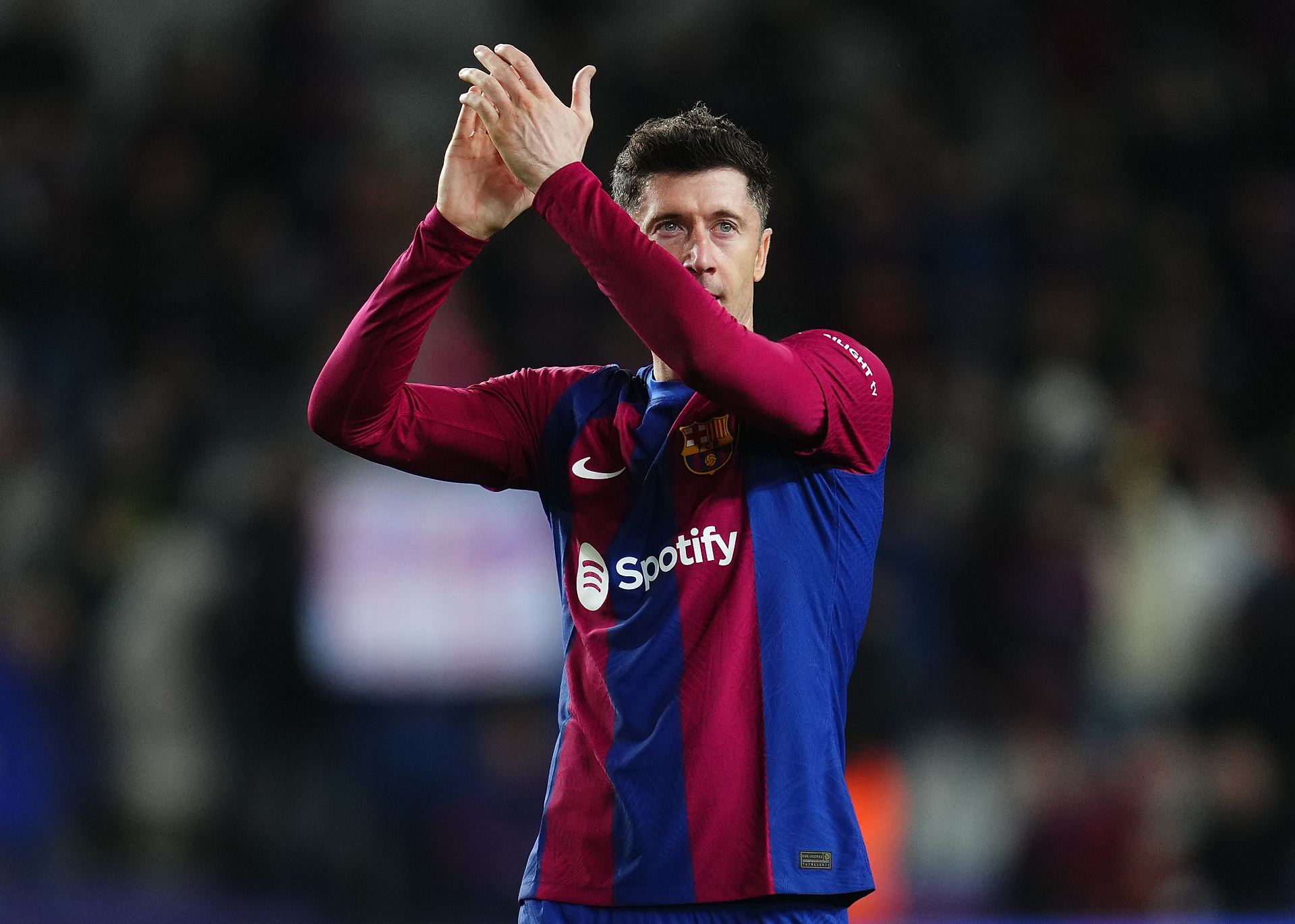 Składy na mecz FC Barcelona - Napoli. Lewandowski i spółka powalczą o upragniony awans