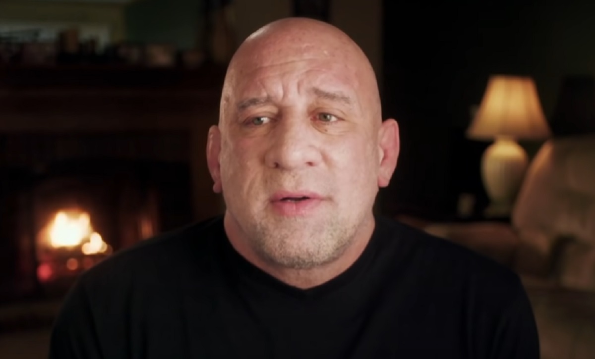 Legendarny zawodnik UFC uratował rodziców z pożaru. Teraz walczy o życie w szpitalu [ZDJĘCIE] 