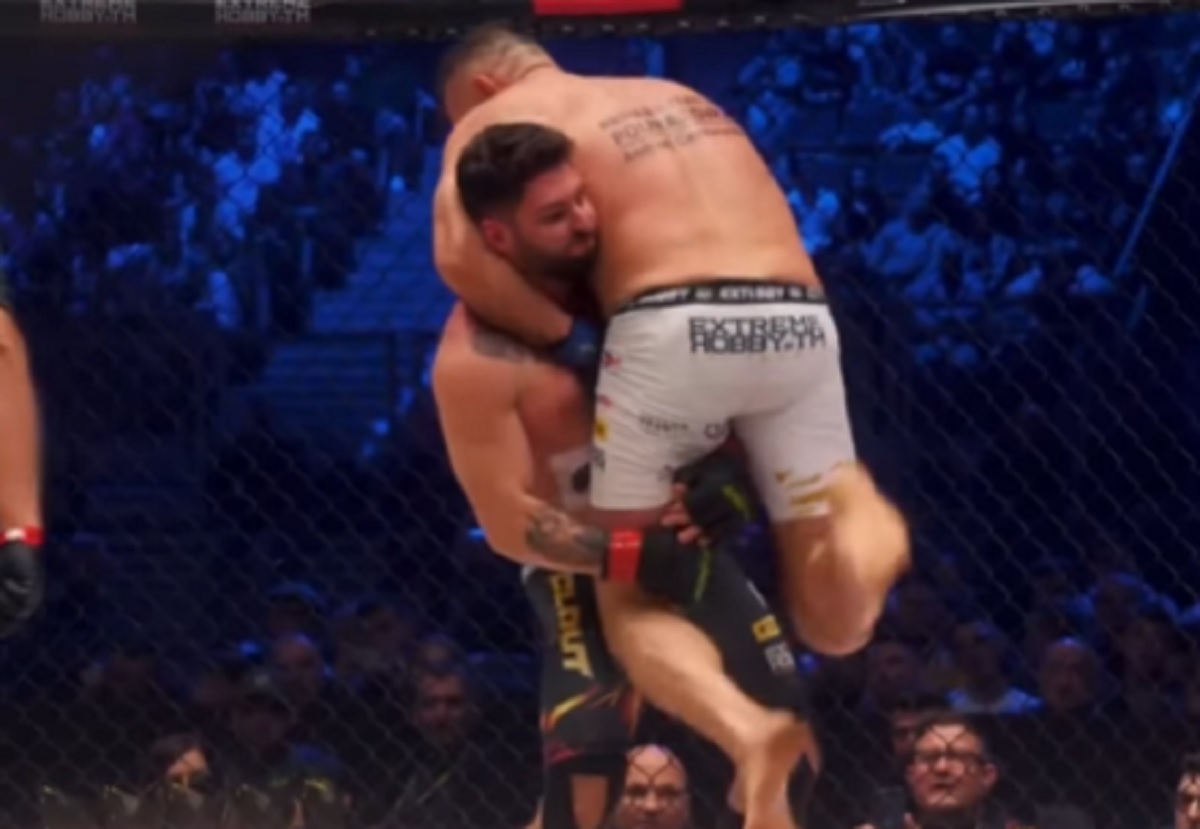 Mistrz KSW wyśmiał zawodnika Clout MMA. "Zastanawiam się, czy on nie ma jakichś papierów"
