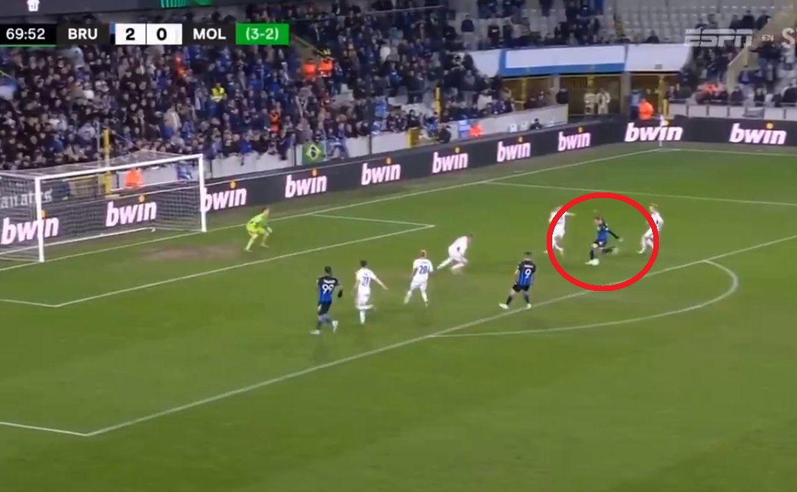 Gol Michała Skórasia w Lidze Konferencji! Polak przypieczętował awans Brugii [WIDEO]