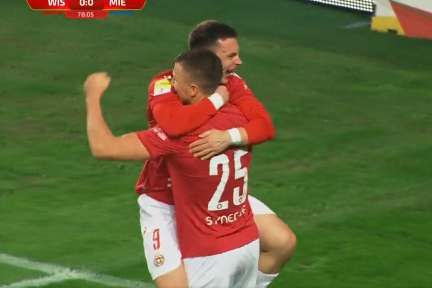 Hiszpan bohaterem Wisły Kraków! Cenny triumf "Białej Gwiazdy" po golach w końcówce [WIDEO]
