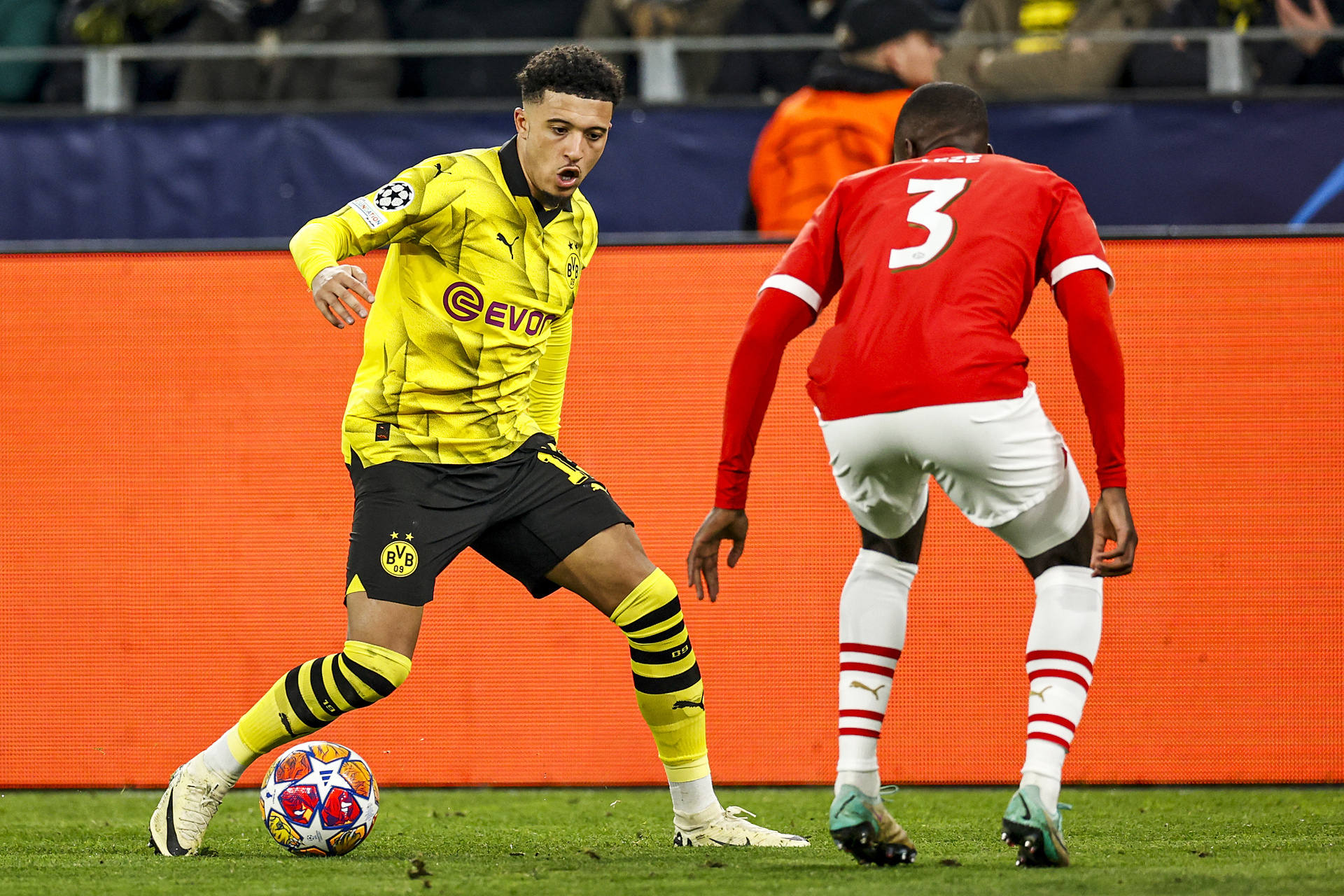 Manchester United wycenił Jadona Sancho. Anglik dostępny na promocji, jest pierwszy chętny