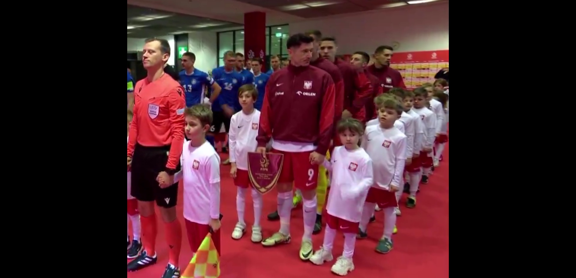Wyjątkowe wsparcie dla Roberta Lewandowskiego. Poruszające sceny przed meczem z Estonią [WIDEO]