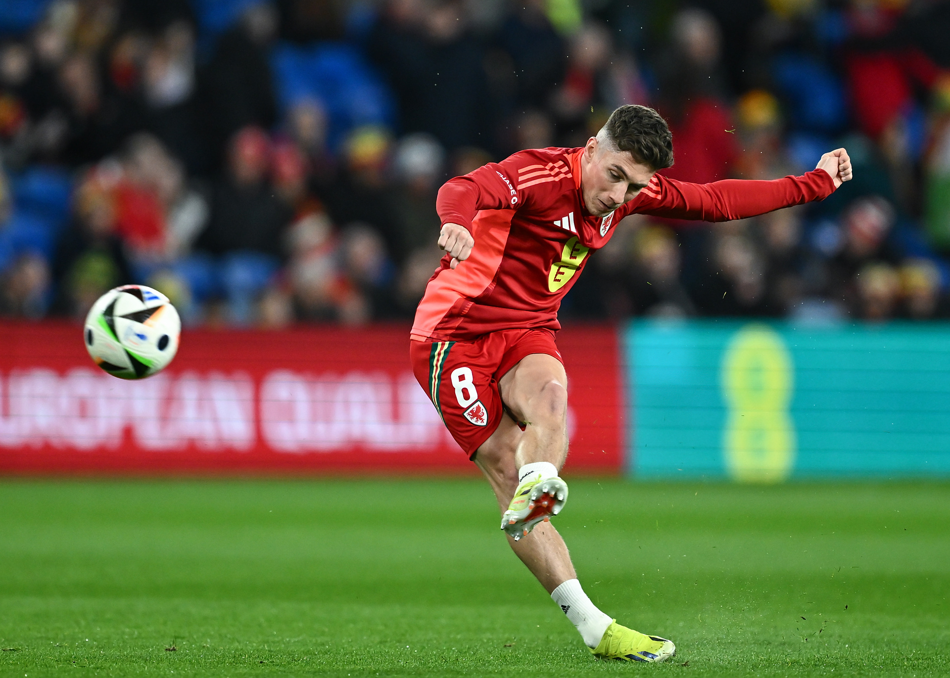 Na Old Trafford strzelał jak Beckham. Polska musi uważać na następcę Bale’a. "Klasa światowa"