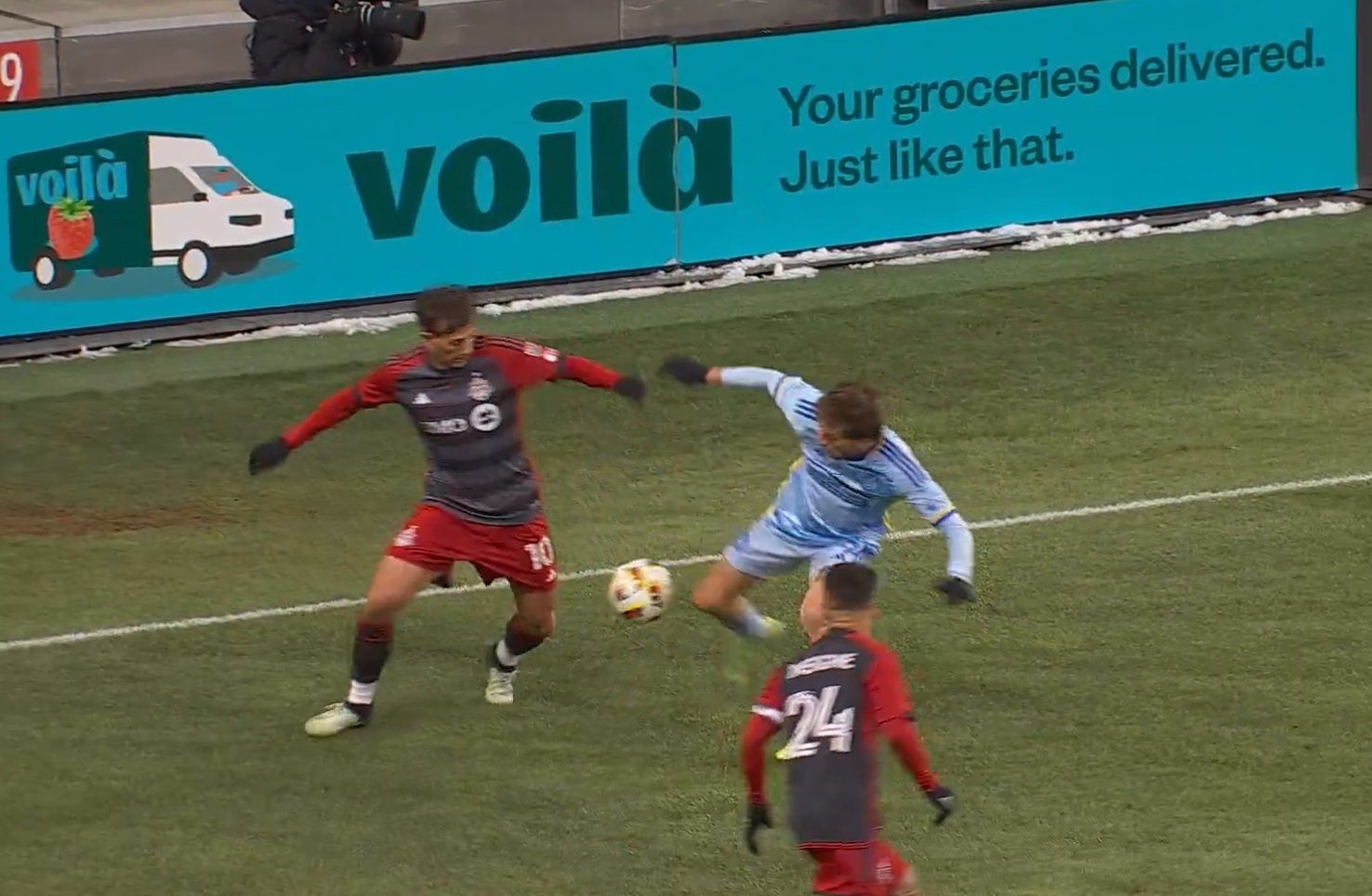 Bajeczna akcja byłych mistrzów Europy. Znani piłkarze poczarowali w meczu MLS [WIDEO]