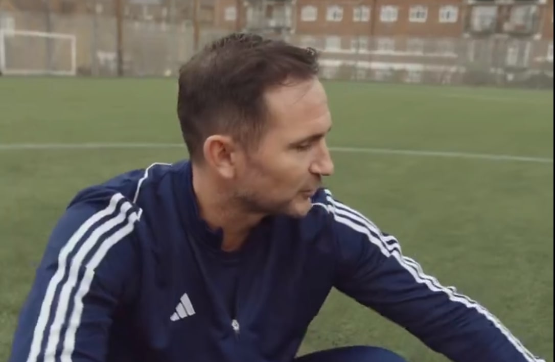 Frank Lampard uhonorował reprezentanta Anglii. Przekazał mu specjalny upominek [WIDEO]