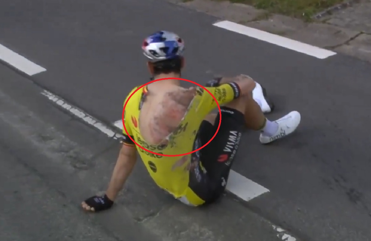 Trzykrotny mistrz świata połamał obojczyk oraz kilka żeber. Koszmarny wypadek podczas wyścigu [WIDEO]