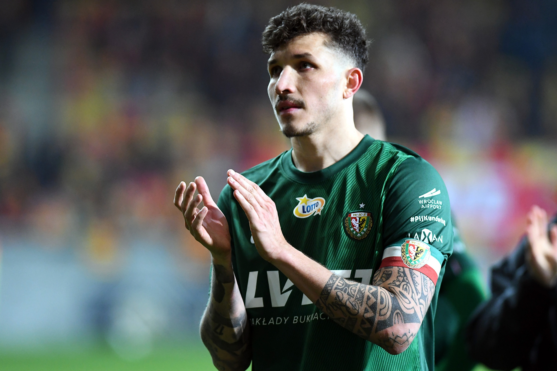 Koniec Erika Exposito w Śląsku Wrocław?! Jacek Magiera nie gryzł się w język, ujawniono przebieg negocjacji