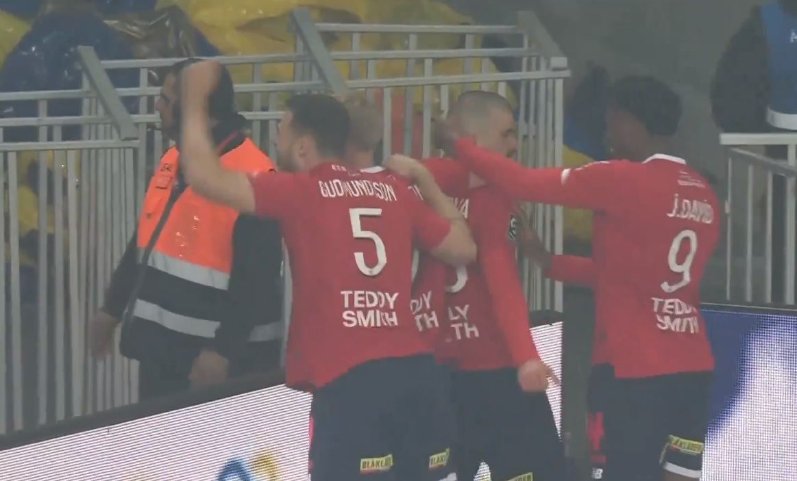 Gorzki powrót Frankowskiego z kadry do Ligue 1. Lens przegrało w prestiżowym meczu [WIDEO]