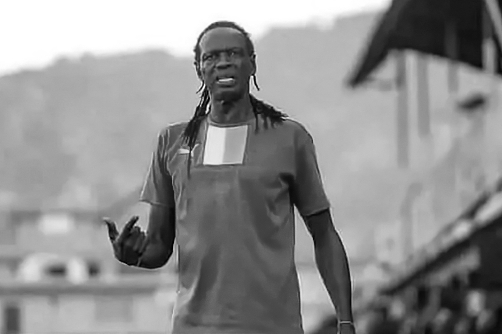 Makabryczny wypadek klubowego autokaru. Nie żyje trener, wielu zawodników ciężko rannych