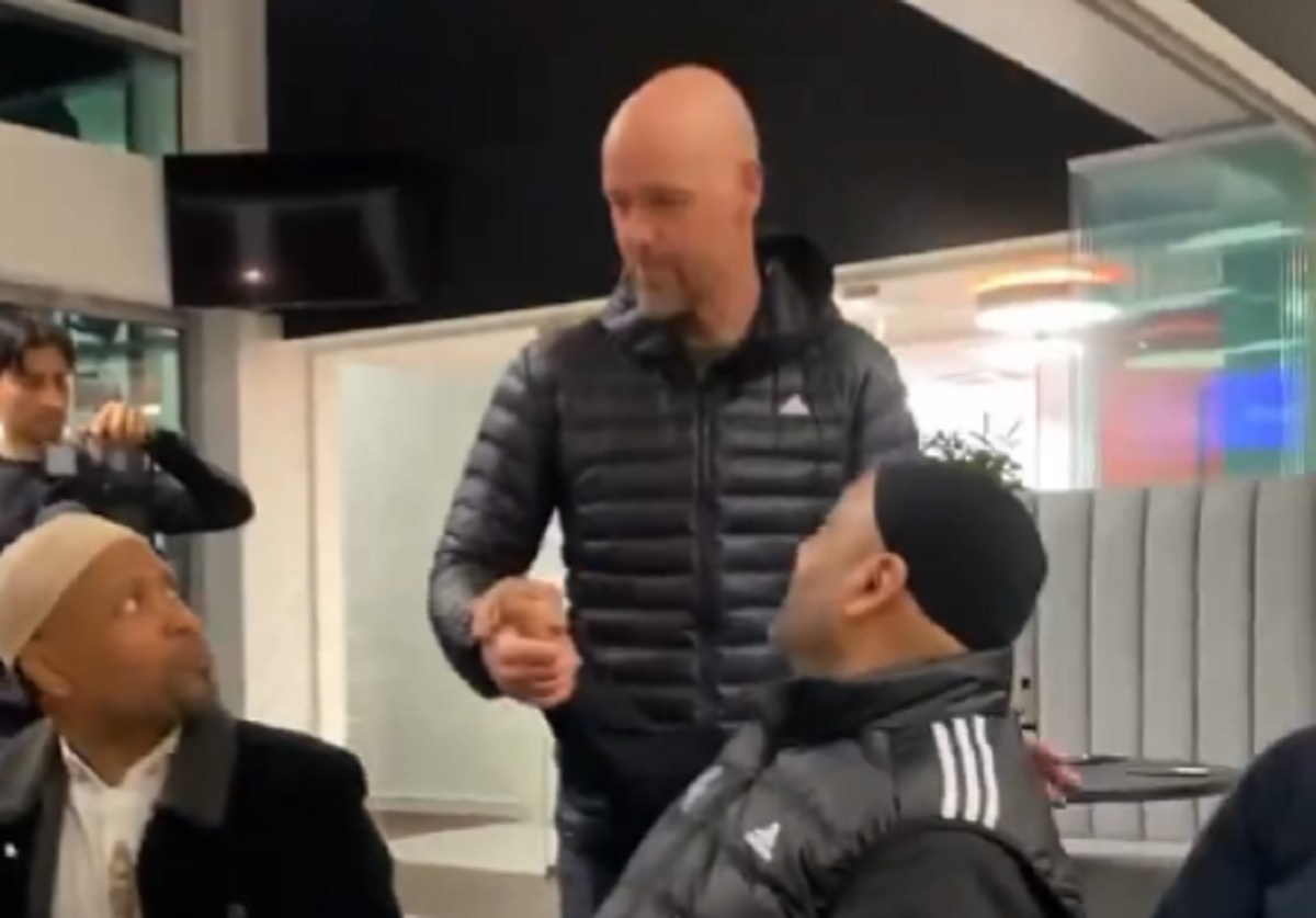 Ukłon Ten Haga w stronę piłkarzy Manchesteru United. Tak zachował się podczas Ramadanu [WIDEO]